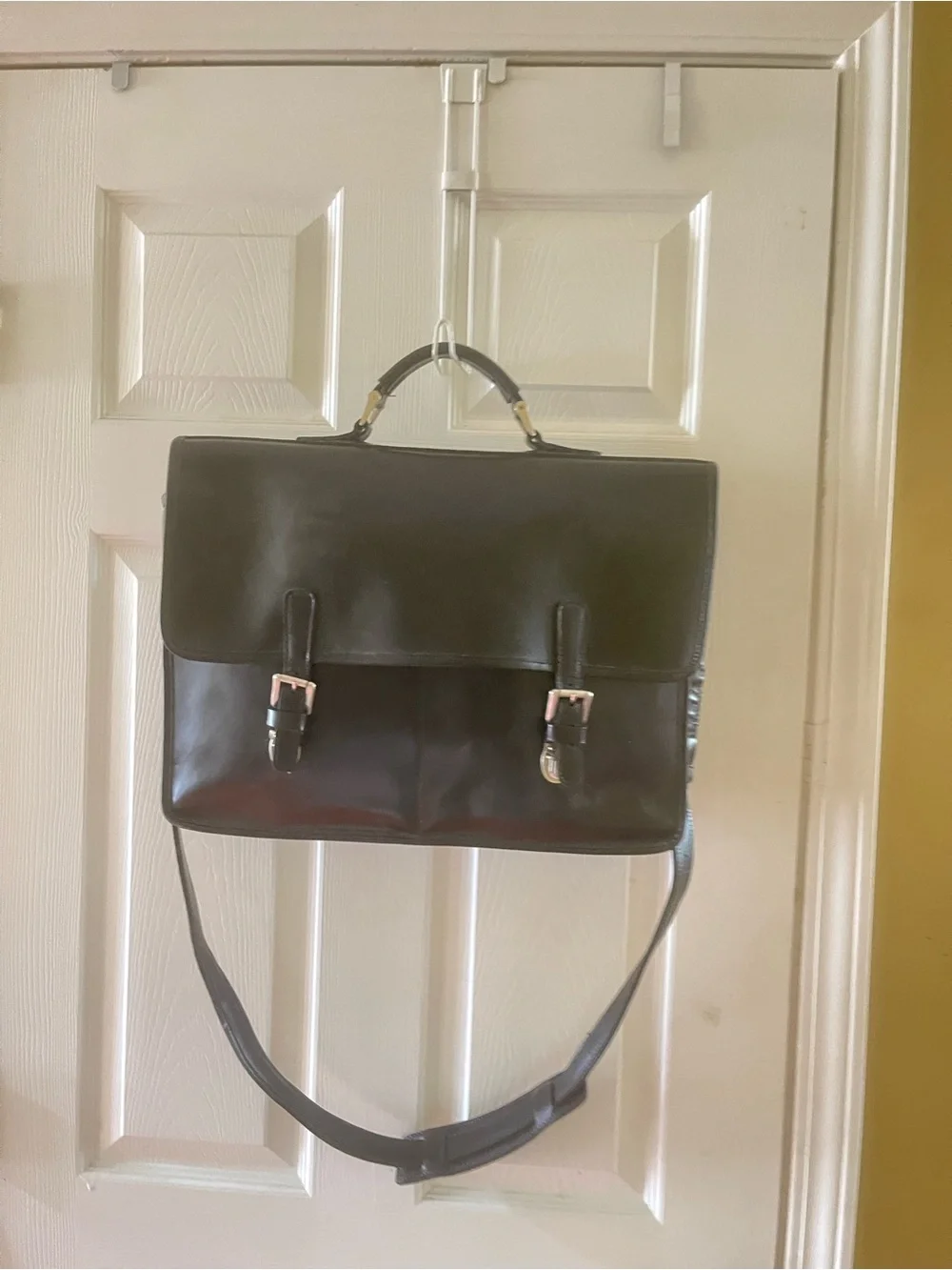 Vintage ROOTS Canada Black Leather Briefcase Shoulder Bag - Men